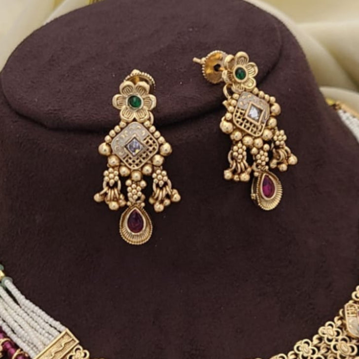 Heritage Necklace HN016