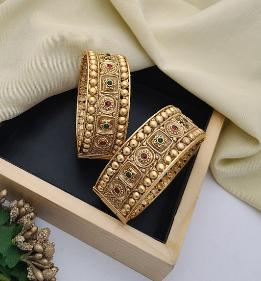 Antique Gold-Plated Temple Bangles with Kundan Accents