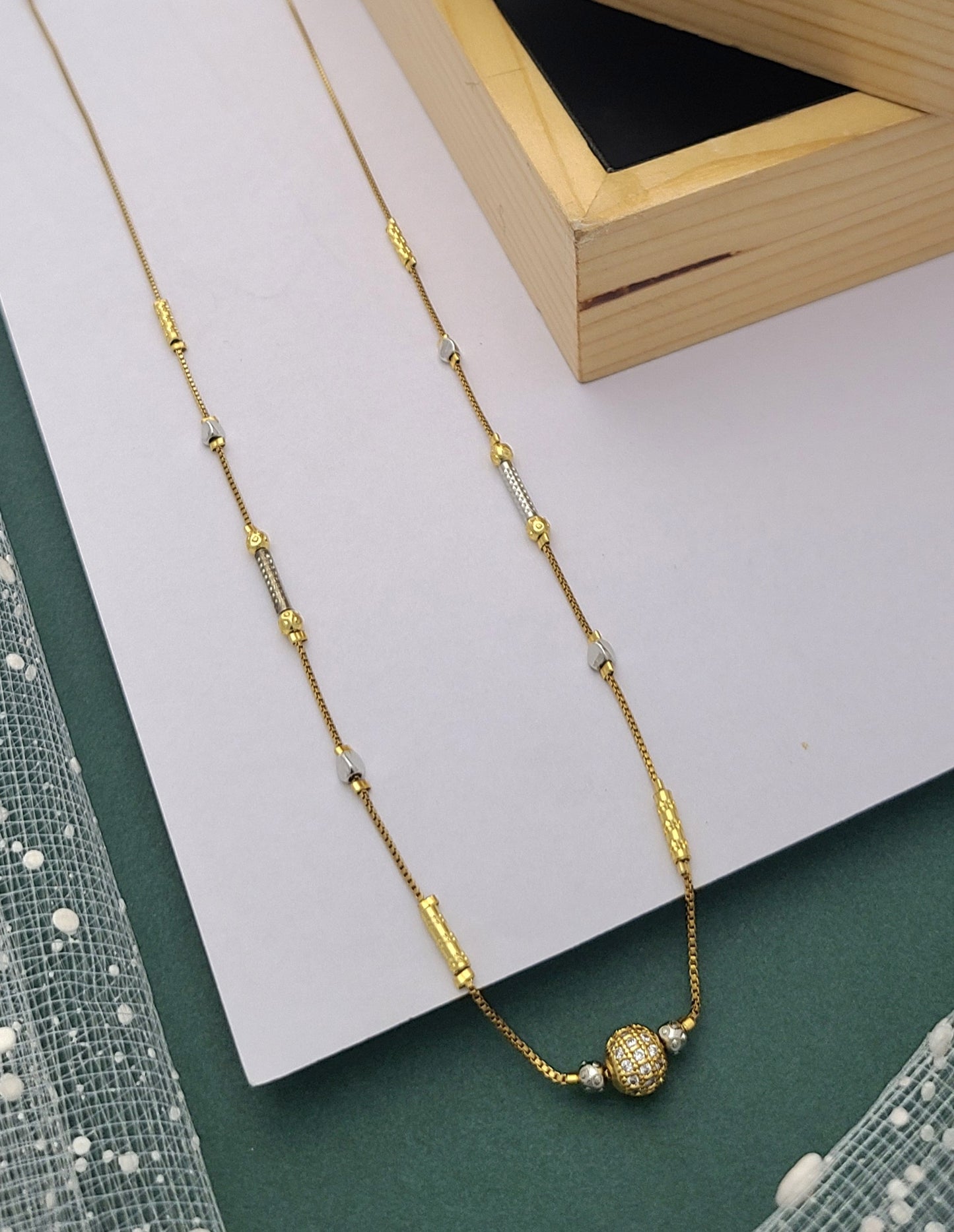 Elegant Gold-Plated Beaded Necklace with Sparkling Centerpiece