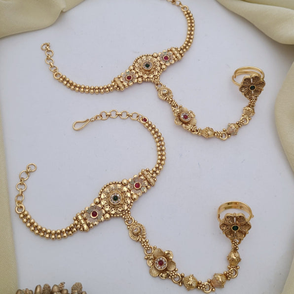 Golden Hand Harness (Pocha) HH038