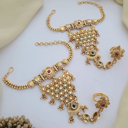 Golden Hand Harness (Pocha) HH041