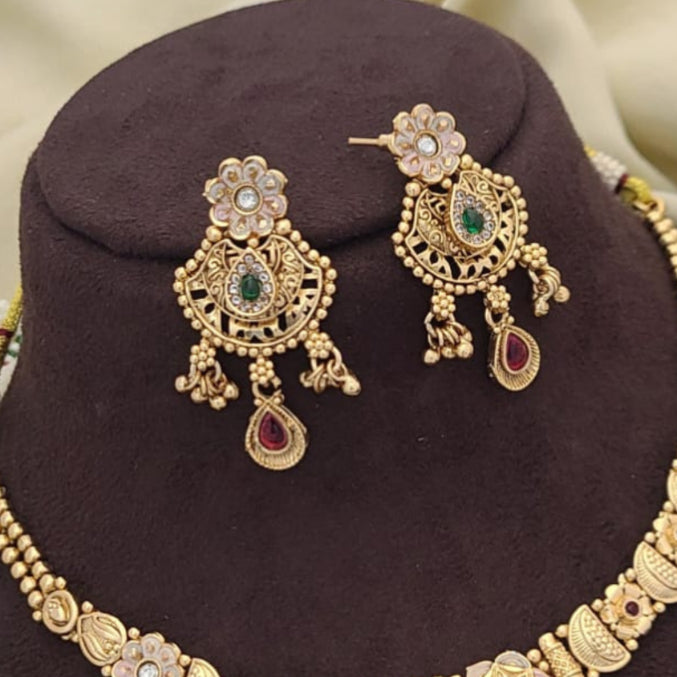 Necklace with Earrings NE003