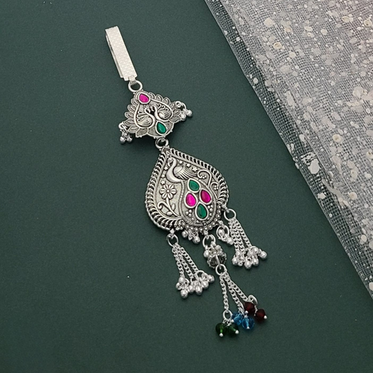 Traditional silver-colored Juda waist accessory with intricate floral and chain design, perfect for bridal and festive outfits