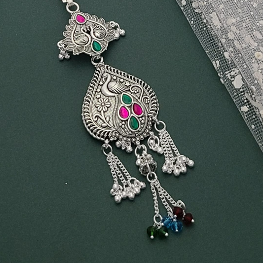 Traditional silver-colored Juda waist accessory with intricate floral and chain design, perfect for bridal and festive outfits