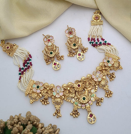 Antique Gold-Plated Temple Necklace Set with Floral Accents